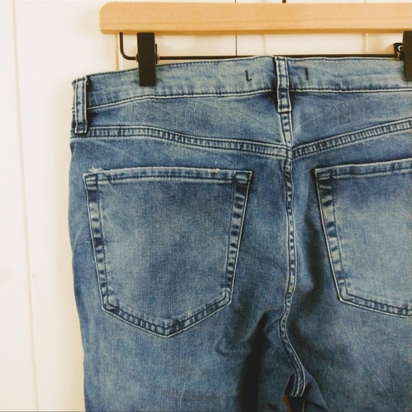 Free People busted knee NWT blue jeans size 32 - Picture 5 of 7